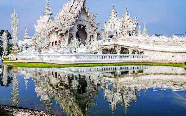 纯粹黑白对比 白庙黑庙给你天堂与地狱的联想 · 4
