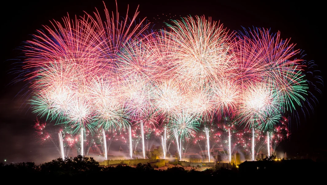 烟花秀 · 白日梦想在夜晚绽放|法国夜生活