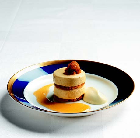 黄莓冻糕Hjortronparfait