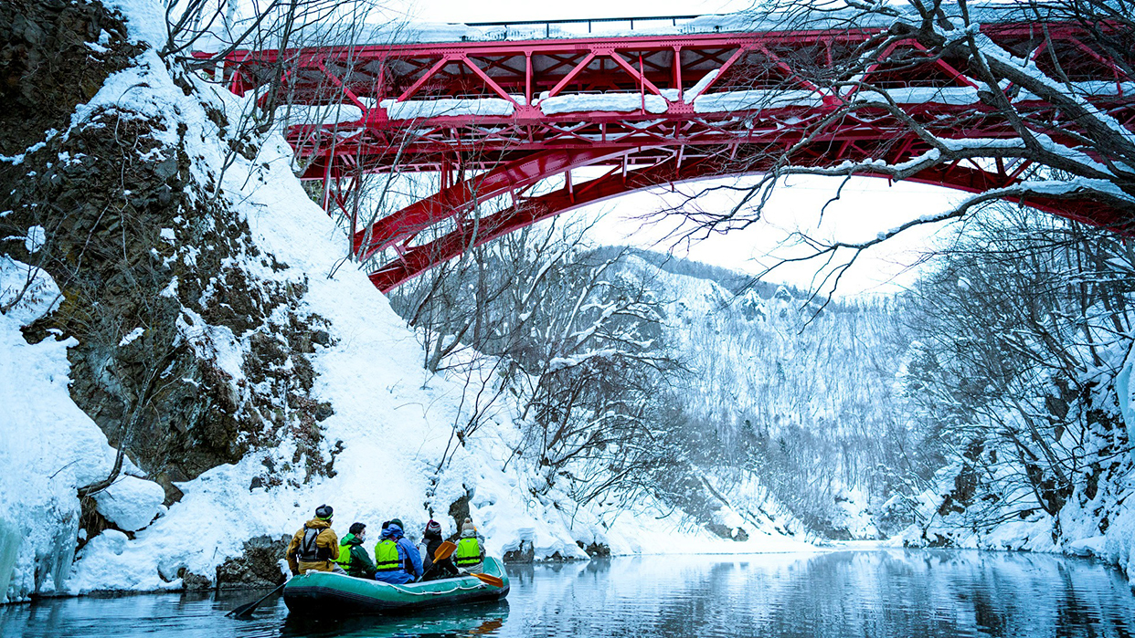 定山溪赏雪漂流